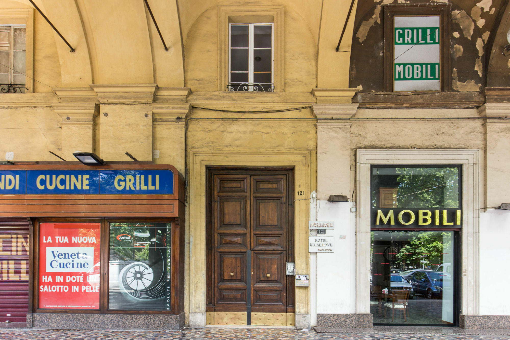 Drago D'Oro Guesthouse - Accross From Metro Vittorio Emanuele Kültér fotó